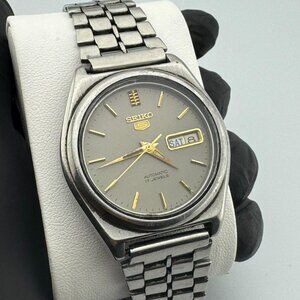 Seiko 5 Automatic 17 Jewels - Vintage Wrist Watch - Made in Japan